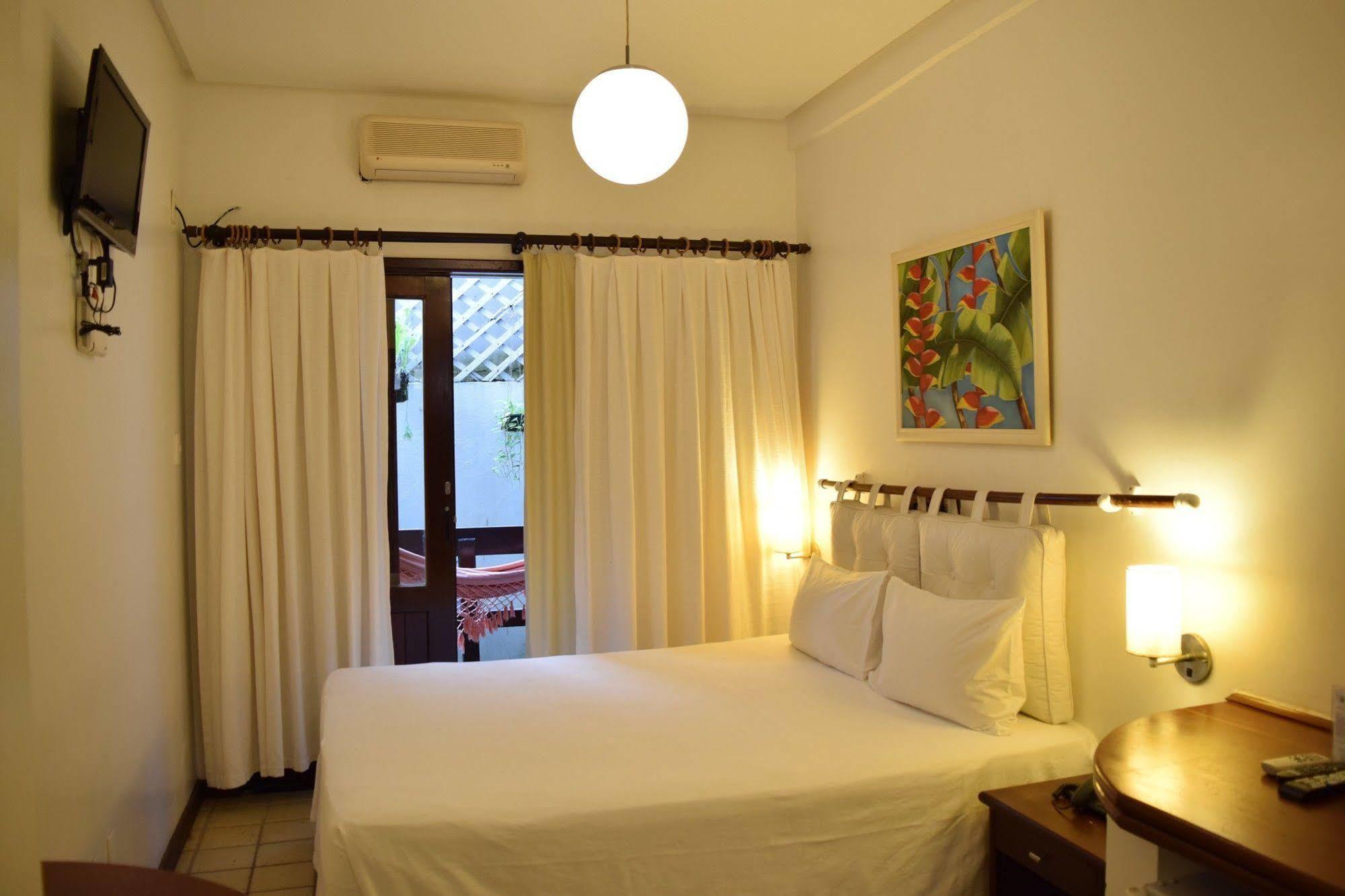 Hotel Pousada Encanto De Itapoan Салвадор Екстер'єр фото